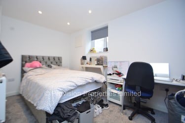 6 bed house, Ashville View, Burley, Leeds, LS61LT - Image 4