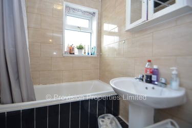 6 bed house, Ashville View, Burley, Leeds, LS61LT - Image 9
