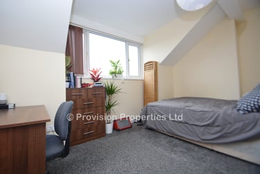 6 bed house, Ashville View, Burley, Leeds, LS61LT - Image 10