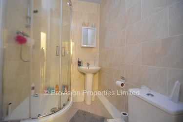 6 bed house, Ashville View, Burley, Leeds, LS61LT - Image 13