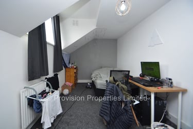 8 bed house, Brudenell Avenue, Hyde Park, Leeds, LS61HD - Image 13