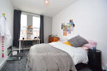 8 bed house, Brudenell Avenue, Hyde Park, Leeds, LS61HD - Image 9