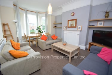 8 bed house, Delph Lane, Rampart Road, Leeds, LS62HQ - Image 1