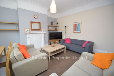 8 bed house, Delph Lane, Rampart Road, Leeds, LS62HQ - Image 2