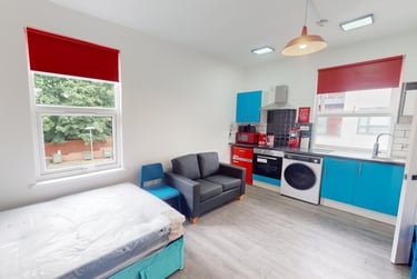 1 bed studio, Cardigan Road, Burley, Leeds, LS61QL - Image 2