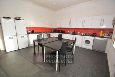 8 bed house, Cardigan Road, Headingley, Leeds, LS63BJ - Image 2