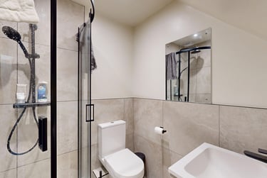 8 bed house, Ash Grove, Hyde Park, Leeds, LS61AY - Image 3