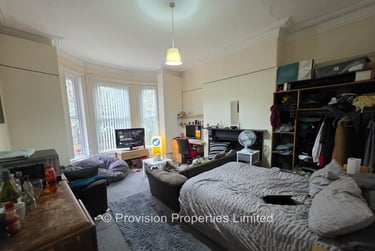 8 bed house, Ash Grove, Hyde Park, Leeds, LS61AY - Image 3