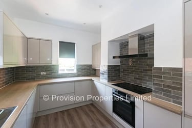 9 bed house, Regent Park Terrace, Rampart Road, Leeds, LS62AX - Image 4