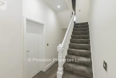 9 bed house, Regent Park Terrace, Rampart Road, Leeds, LS62AX - Image 6