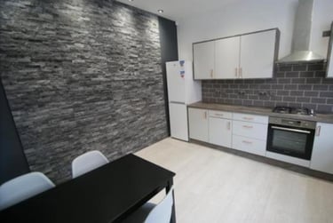 4 bed house, Harold Avenue, Hyde Park, Leeds, LS61JR - Image 3