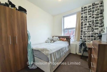 7 bed house, Chestnut Avenue, Hyde Park, Leeds, LS61AZ - Image 5