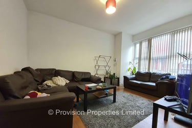 7 bed house, Chestnut Avenue, Hyde Park, Leeds, LS61AZ - Image 2