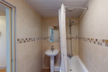 2 bed flat, Belle Vue Road, Hyde Park, Leeds, LS31DY - Image 6