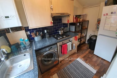 2 bed house, Harold View, Hyde Park, Leeds, LS61PP - Image 4