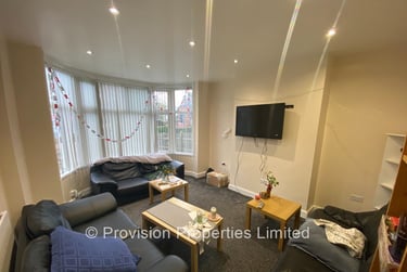 14 bed house, St Michaels Villas, Headingley, Leeds, LS63AF - Image 1