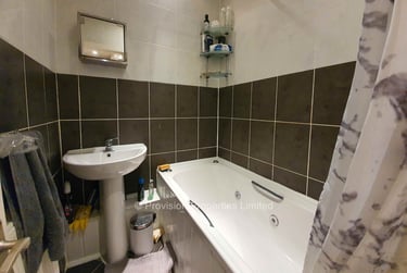 5 bed house, Royal Park Grove, Hyde Park, Leeds, LS61HQ - Image 4