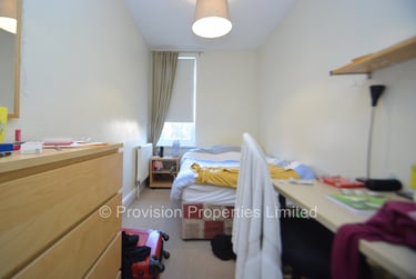 6 bed house, Carberry Road, Burley, Leeds, LS61QQ - Image 9