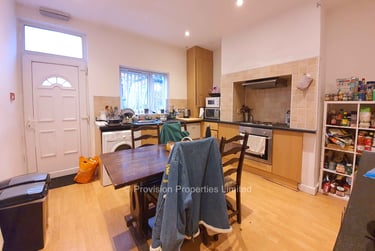 3 bed house, Royal Park Road, Hyde Park, Leeds, LS61JJ - Image 1