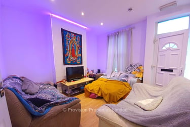 3 bed house, Royal Park Road, Hyde Park, Leeds, LS61JJ - Image 2