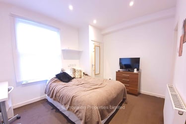 3 bed house, Royal Park Road, Hyde Park, Leeds, LS61JJ - Image 3