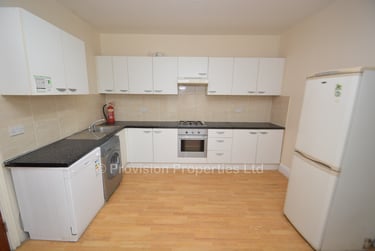 6 bed house, Ebor Place, Hyde Park, Leeds, LS61NR - Image 5