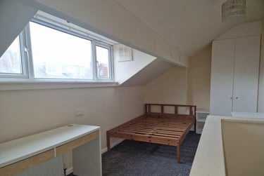2 bed house, Harold Mount, Hyde Park, Leeds, LS61PW - Image 5
