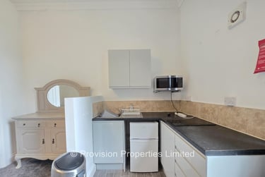 1 bed flat, Moorland Road, Hyde Park, Leeds, LS61AL - Image 4