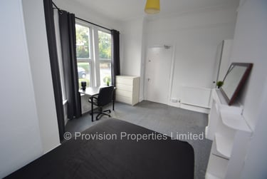 9 bed house, Delph Lane, Rampart Road, Leeds, LS62HQ - Image 10