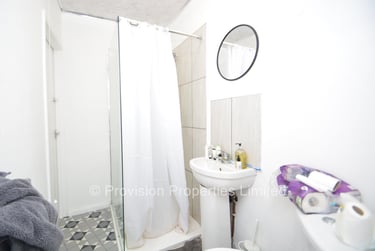 4 bed house, Beamsley Mount, Burley, Leeds, LS61LR - Image 9