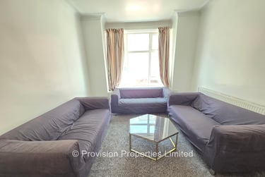 5 bed house, Welton Mount, Hyde Park, Leeds, LS61ET - Image 1