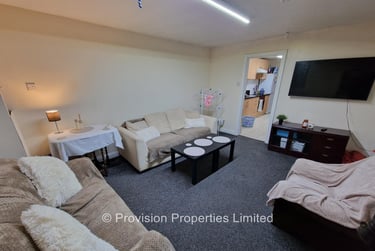 3 bed flat, Cardigan Road, Headingley, Leeds, LS63BJ - Image 1