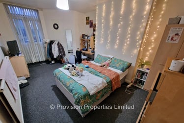 3 bed flat, Cardigan Road, Headingley, Leeds, LS63BJ - Image 2