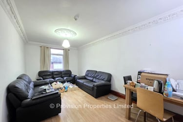 6 bed flat, Spenceley Street, Woodhouse, Leeds, LS29DY - Image 1