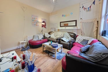 7 bed house, Brudenell Mount, Hyde Park, Leeds, LS61HT - Image 3
