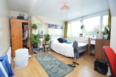 5 bed house, Ashville Road, Burley, Leeds, LS61NA - Image 1