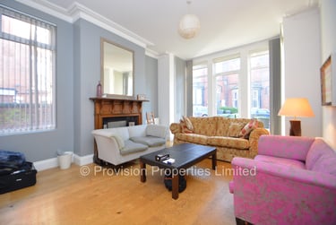 4 bed house, Regent Park Avenue, Rampart Road, Leeds, LS62AU - Image 1