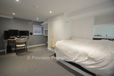 4 bed house, Regent Park Avenue, Rampart Road, Leeds, LS62AU - Image 12