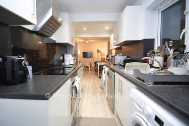 6 bed house, Langdale Avenue, Headingley, Leeds, LS63HA - Image 10