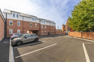 2 bed flat, Royal Park Road, Hyde Park, Leeds, LS61HT - Image 4
