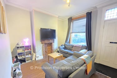 3 bed house, Harold Terrace, Burley, Leeds, LS61LD - Image 1