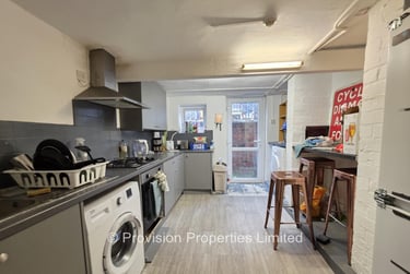 8 bed house, Brudenell Road, Hyde Park, Leeds, LS61HA - Image 9