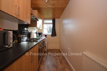 1 bed flat, Cliff Road, Rampart Road, Leeds, LS62ET - Image 3