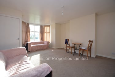 1 bed flat, Cliff Road, Rampart Road, Leeds, LS62ET - Image 1