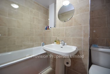 2 bed house, Hill Top Street, Hyde Park, Leeds, LS61NW - Image 10