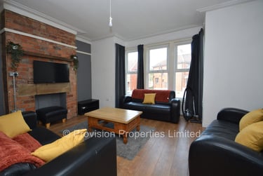 6 bed house, Raven Road, Hyde Park, Leeds, LS61DA - Image 1