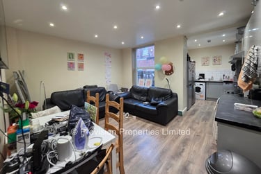 6 bed house, Hessle Mount, Hyde Park, Leeds, LS61EP - Image 4