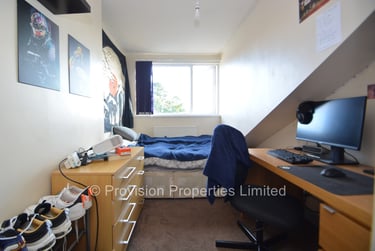 8 bed house, Mayville Avenue, Burley, Leeds, LS61NQ - Image 9