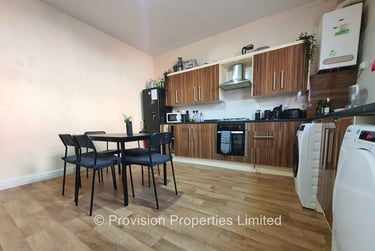 4 bed house, Harold Mount, Hyde Park, Leeds, LS61PW - Image 3