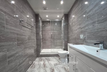 3 bed flat, Moorland Avenue, Hyde Park, Leeds, LS61AP - Image 2